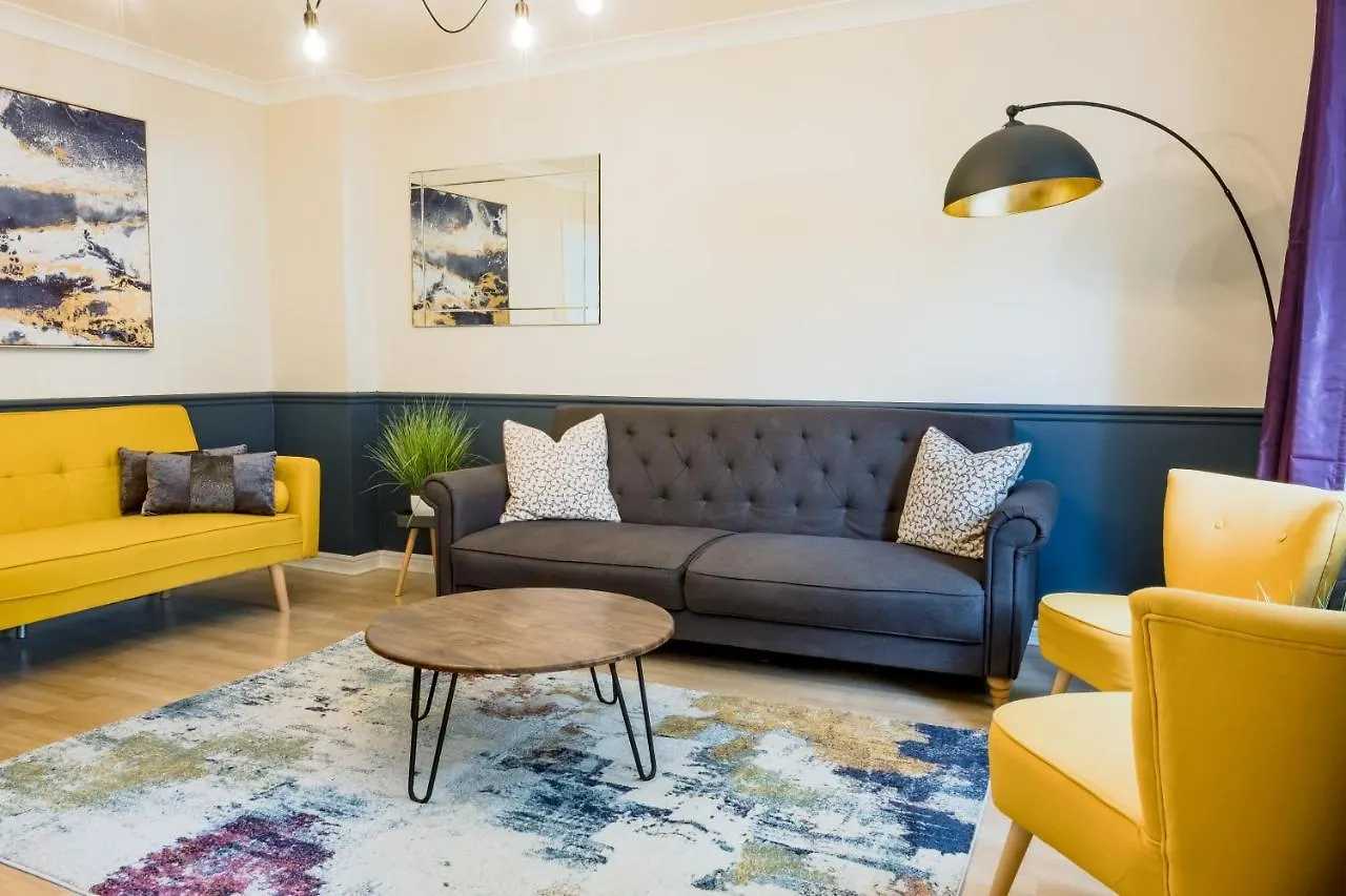 Um Living Stays - Sleeps 7 Cambridge