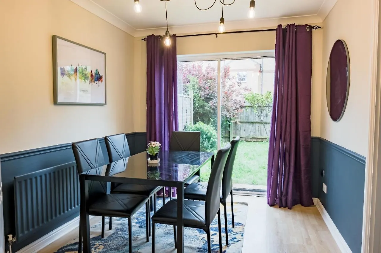 Apartment Um Living Stays - Sleeps 7 Cambridge