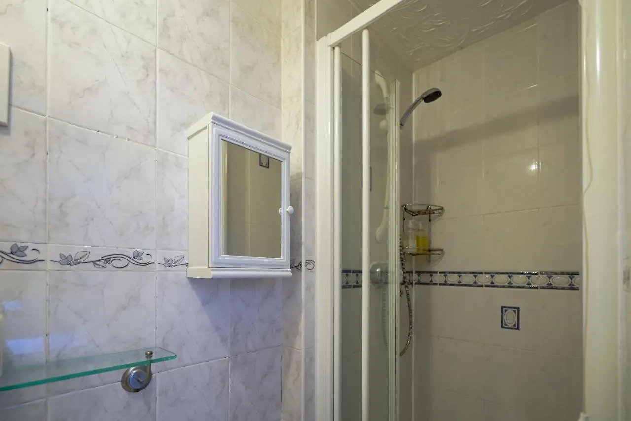 Apartment Um Living Stays - Sleeps 7 Cambridge