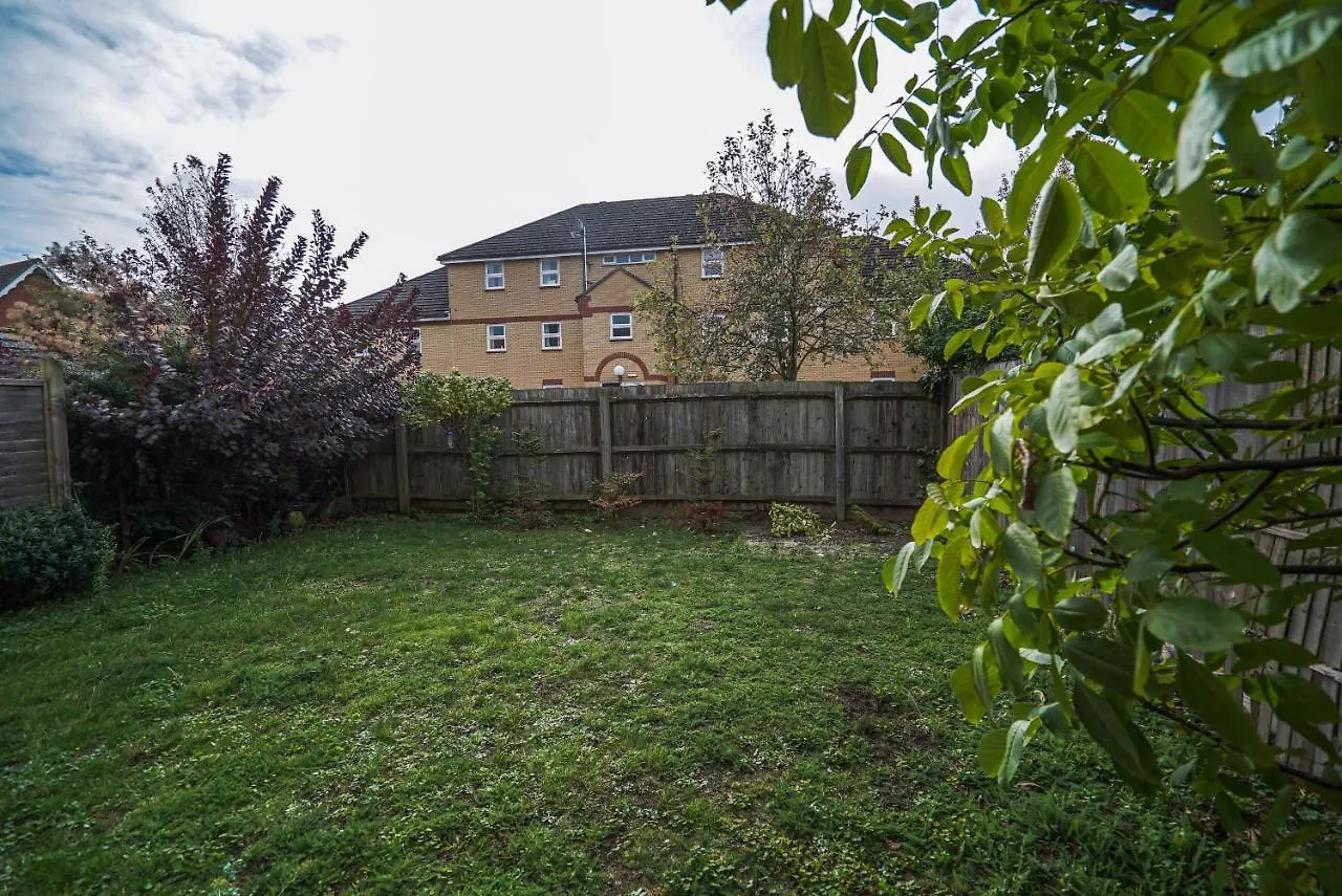 Um Living Stays - Sleeps 7 Κέμπριτζ 0*, CBG